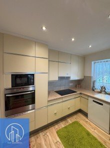 Einbauk�che 1.0 von WO1+2 Top-Kapitalanlage: Mehrfamilienhaus mit 5 Wohneinheiten, alle vermietet.
