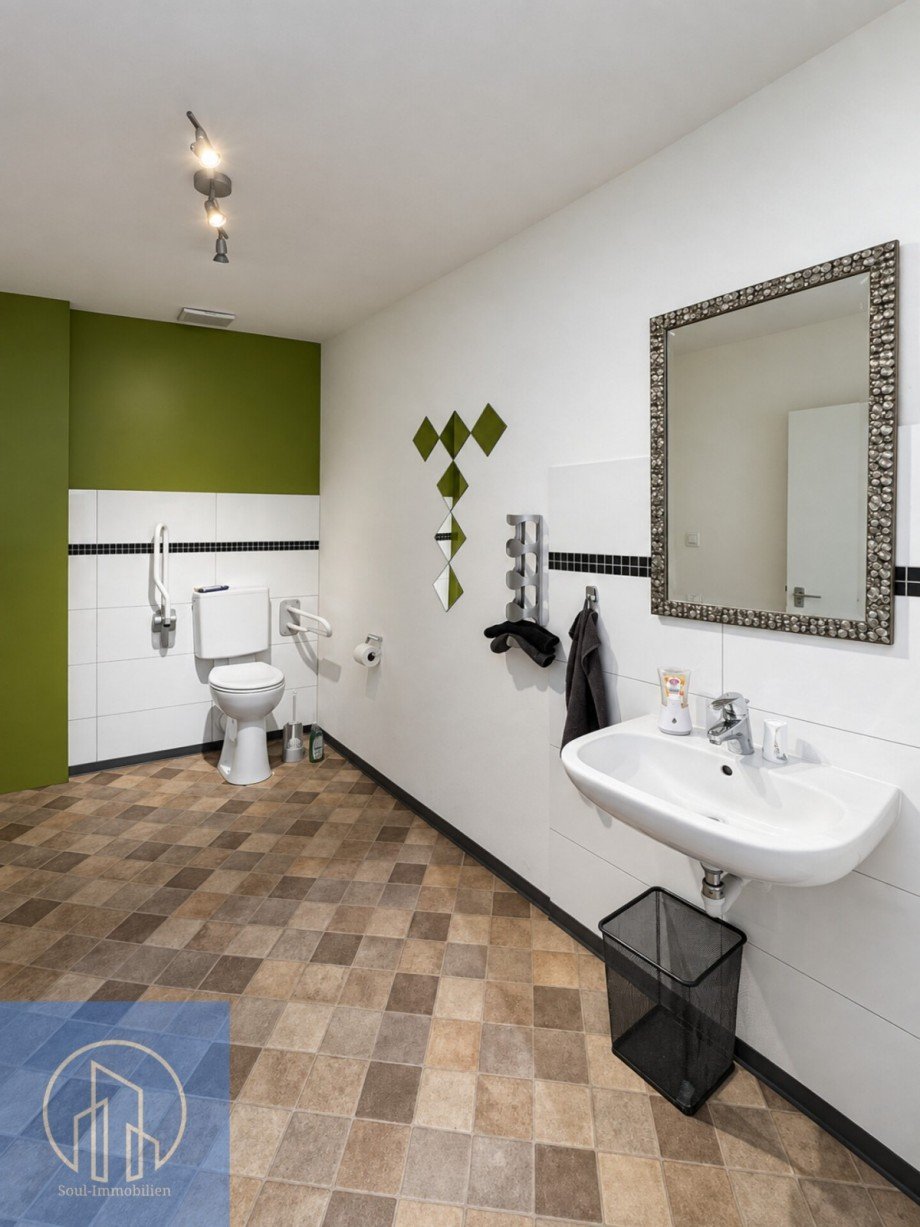 Gewerbe WC 1.2 Wohn- / Gesch�ftshaus Oberasbach