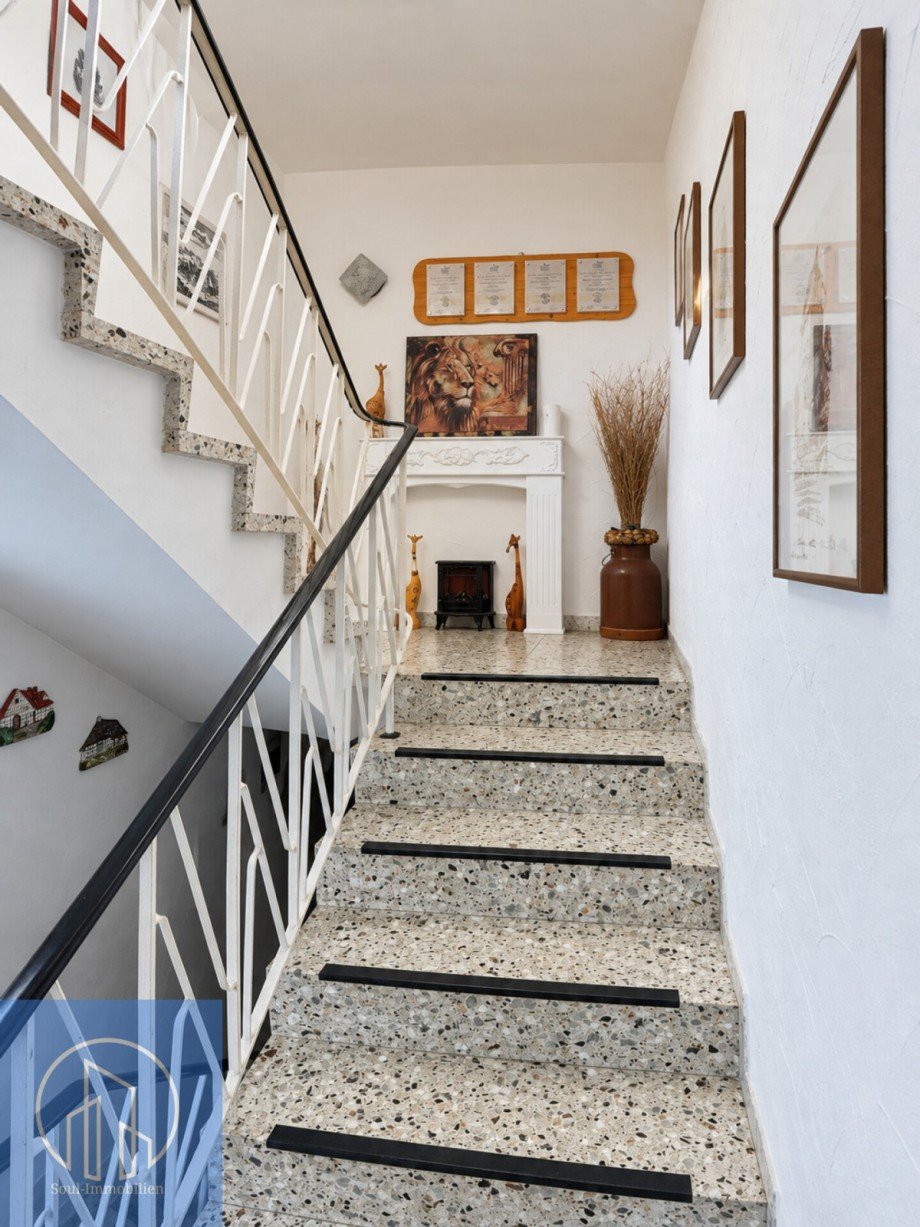 Treppe 1.EG zu 2.OG Mehrfamilienhaus Hersbruck