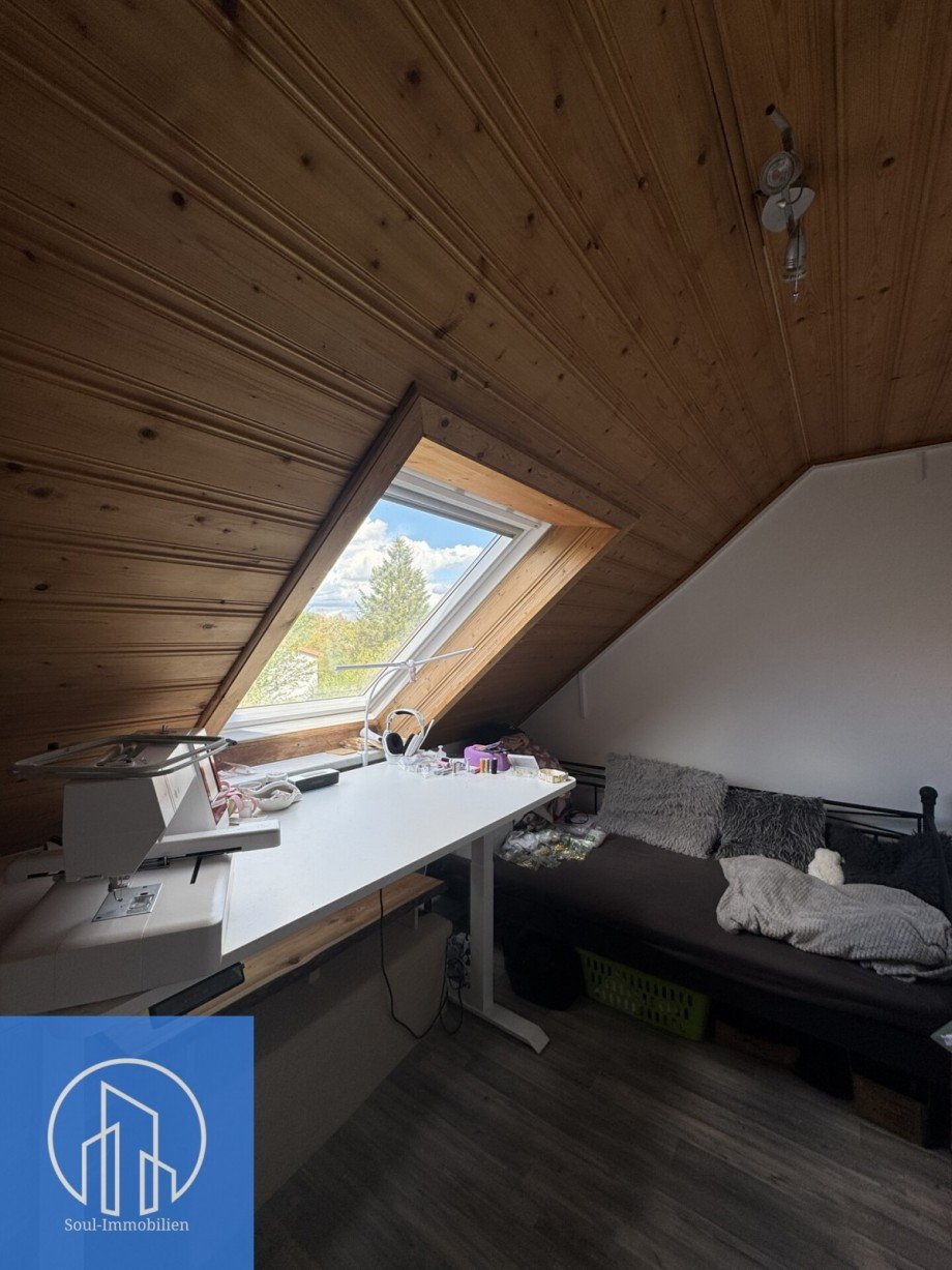 Arbeitszimmer 1.1 Dachgeschosswohnung Zirndorf-Weinzierlein