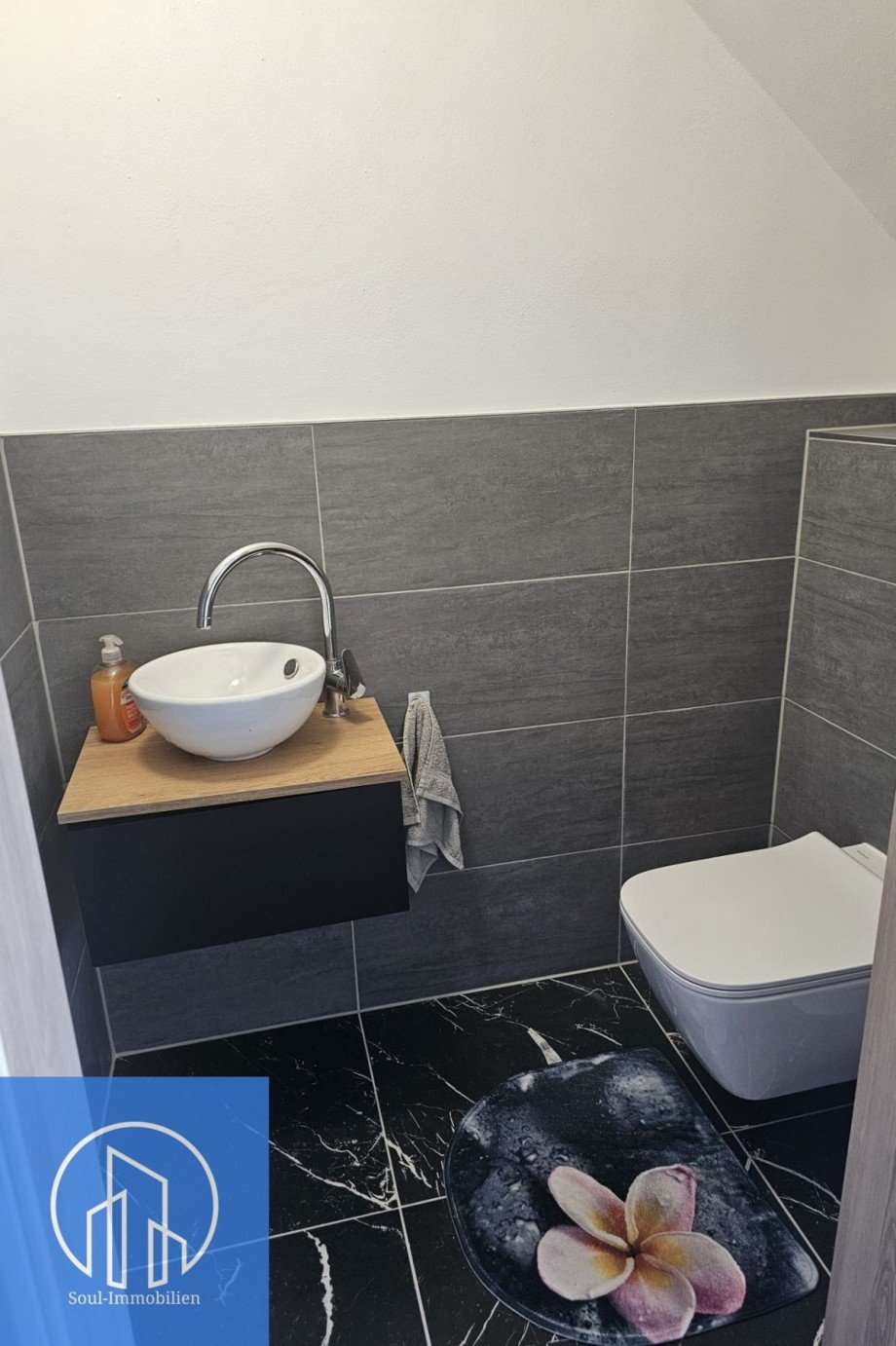 WC Dachgeschoss Einfamilienhaus Windsbach