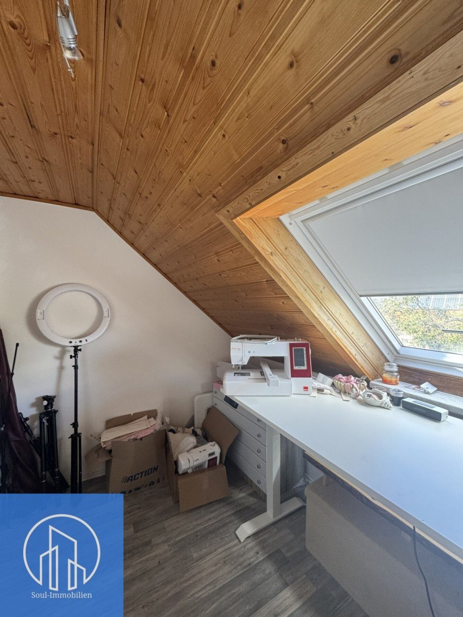 Arbeitszimmer 1.0 Dachgeschosswohnung Zirndorf-Weinzierlein